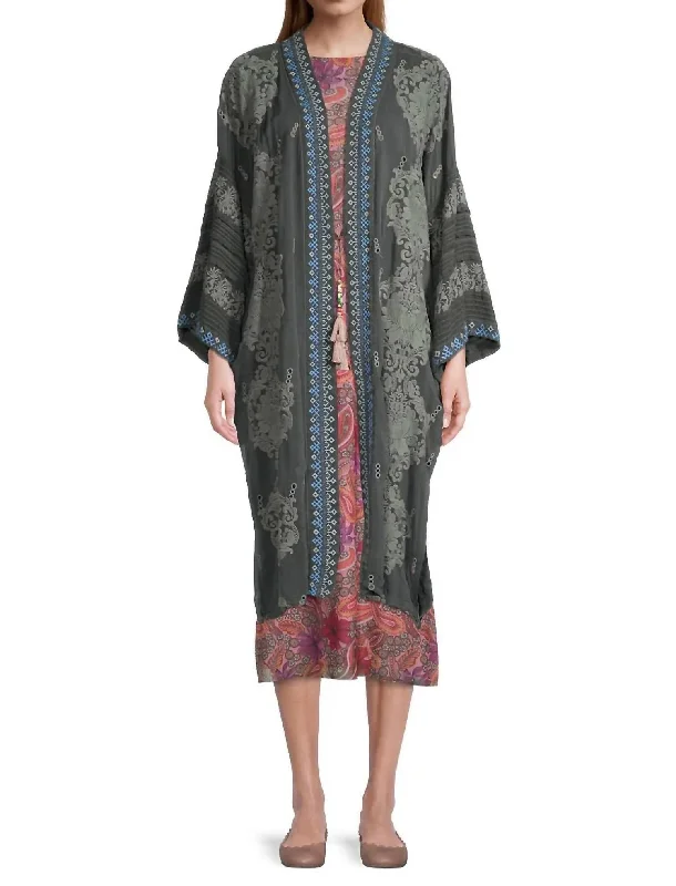 Bellamo Verona Kimono In Iron Steel Weekend sweaters