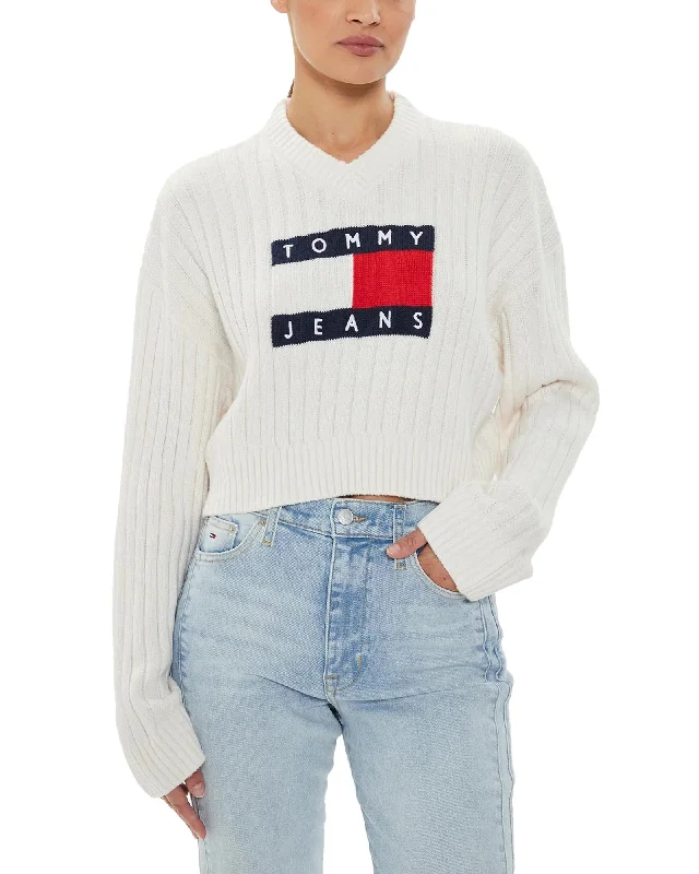 Tommy Hilfiger  Womens Tommy Jeans Ribbed Crew Neck Sweater Lightweight sweaters for spring