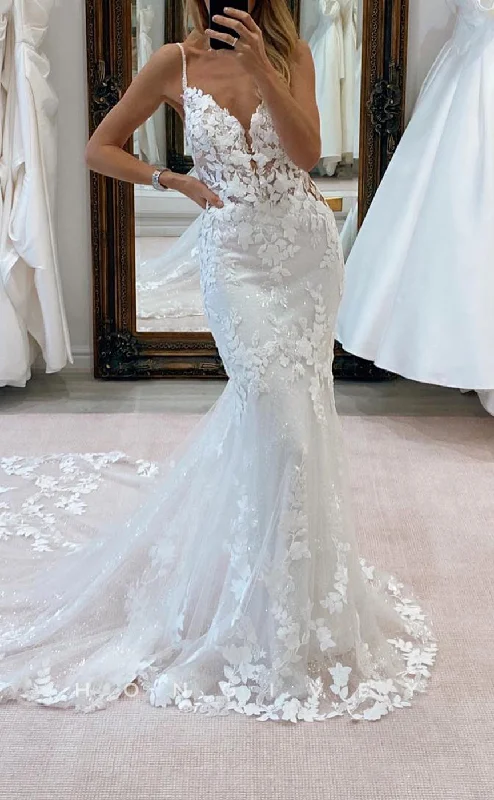 H1657 - V-Neck Spaghetti Straps Illusion Empire Lace Applique With Train Classic Wedding Dress Strapless Bridal Dress