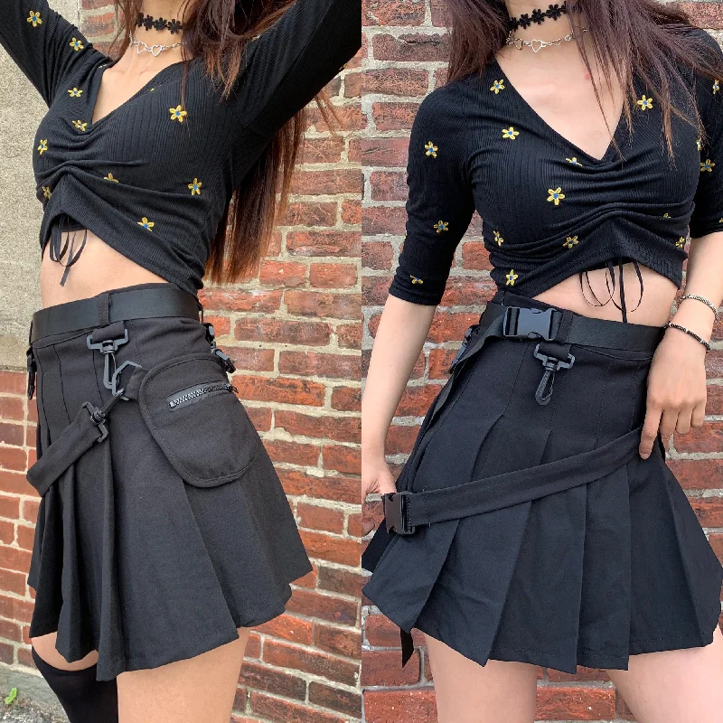 90s BAE SPORT GOTH PLEATED SKRIT Travel unclassified skirts