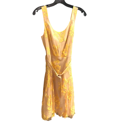 Dress Designer By Vera Wang In Yellow, Size: 6 Formal unclassified dresses