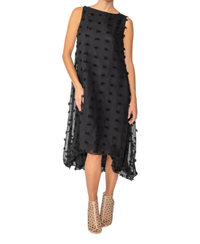 Small Talk Dress In Black Lightweight unclassified dresses