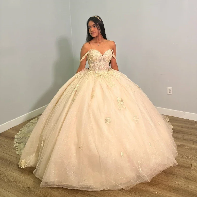 Champagne Sweetheart Princess Quinceanera Dresses Off Shoulder Lace Appliques Ball Gown Sweet 16 Dresses Vestidos De 15 Años Lace Gown Glam