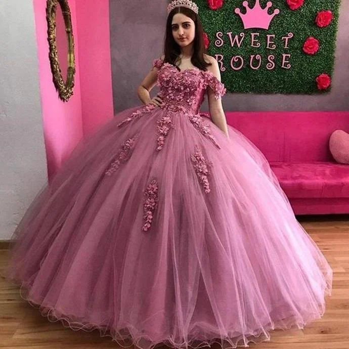 prom dresses 2022 off the shoulder sweetheart neckline hand made flowers lace ball gown ,DS4611 Lace Dress Elegance